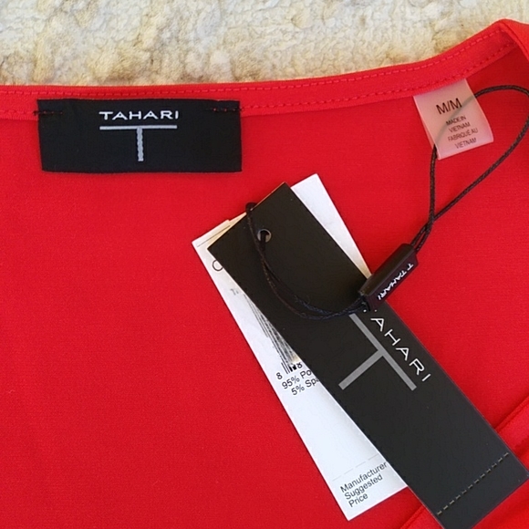 NEW Tahari Buckle Scrunch V Neck Top M Red - Picture 3 of 13